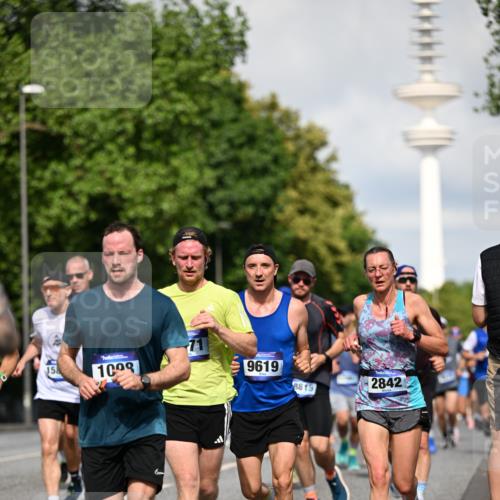 29.06.2025 - hella hamburg halbmarathon Dr. Thomas Lammeyer http://msf.ph/oto/8372645 29.06.2025 09:58:00 Kennedybrücke 1098, 1171, 1342, 1399, 1413, 1476, 1750, 1892, 2020, 2098, 2188, 2470, 2823, 2842, 2889, 3477, 3785, 4029, 4183, 4185, 4270, 4816, 5020, 5706, 6198, 6266, 6630, 6819, 6831, 7087, 7297, 7709, 8142, 8374, 8576, 8743, 9051, 9463, 9482, 9619, 9815, 10237, 10529 meine-sportfotos.de