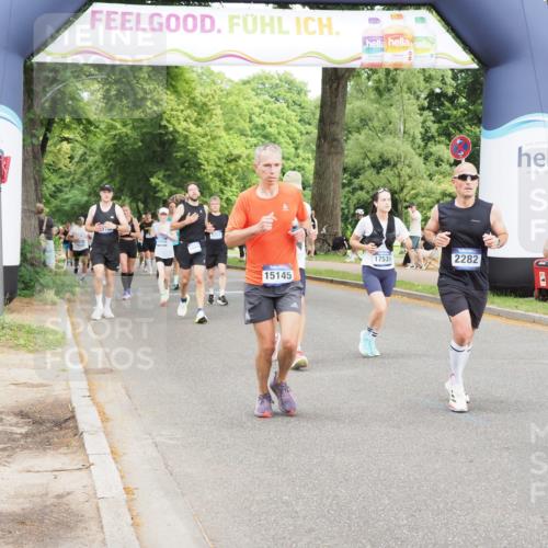 29.06.2025 - hella hamburg halbmarathon MichiJ http://msf.ph/oto/8372673 29.06.2025 10:44:53 Zwischen KM18-KM19 1611, 2282, 2806, 2840, 2907, 6104, 6595, 7856, 12495, 13880, 14571, 15145, 16113, 16517, 16910, 17531, 17827, 18891 meine-sportfotos.de