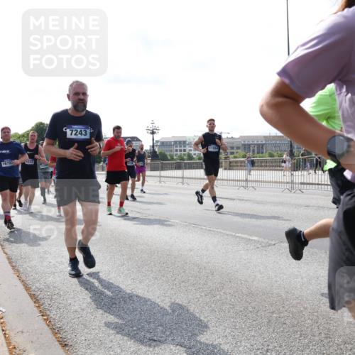 29.06.2025 - hella hamburg halbmarathon Lena Gebhardt http://msf.ph/oto/8372681 29.06.2025 10:02:14 Lombardsbrücke 16723, 0322, 19240, 7243, 11554, 1128, 1254, 1364, 1432, 1453, 1733, 1881, 2142, 2322, 2323, 2685, 2712, 3169, 3780, 3976, 4066, 4286, 4328, 4985, 5742, 5763, 6166, 6295, 6322, 6327, 6438, 6595, 6708, 6860, 7031, 7049, 7189, 7223, 7243, 7323, 7869, 8749, 9020, 9021, 9131, 9156, 9230, 9353, 9741, 9928, 10177, 10866, 10882, 11191, 11554, 11670, 11871, 11938, 12315, 12316, 12491, 14471, 14660, 14677, 16420 meine-sportfotos.de