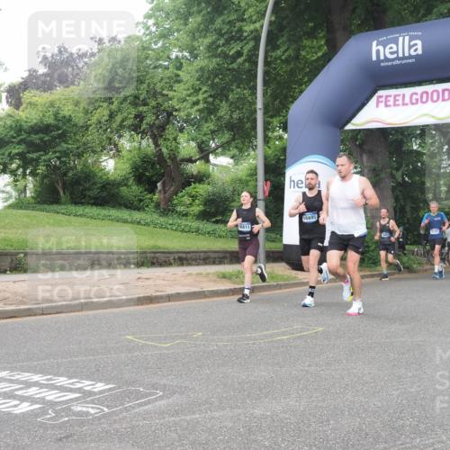 29.06.2025 - hella hamburg halbmarathon KatJ http://msf.ph/oto/8372836 29.06.2025 10:23:53 Zwischen KM18-KM19 1002, 1644, 7884 meine-sportfotos.de