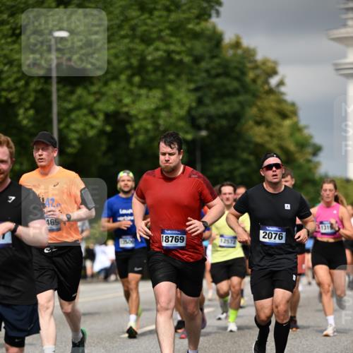 29.06.2025 - hella hamburg halbmarathon Dr. Thomas Lammeyer http://msf.ph/oto/8372909 29.06.2025 10:19:55 Kennedybrücke 1308, 1440, 1651, 2071, 2076, 2140, 2436, 2601, 2835, 3167, 4828, 5046, 5423, 7897, 7941, 7942, 8057, 8274, 8746, 8885, 9192, 9307, 9784, 9881, 10108, 10608, 11113, 11303 meine-sportfotos.de