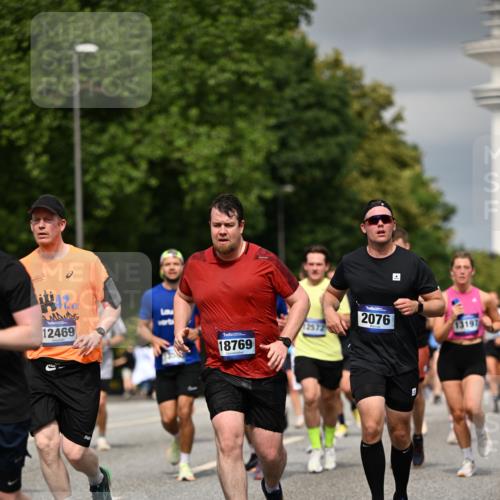 29.06.2025 - hella hamburg halbmarathon Dr. Thomas Lammeyer http://msf.ph/oto/8372929 29.06.2025 10:19:56 Kennedybrücke 1308, 1440, 1651, 2071, 2076, 2140, 2436, 2601, 2835, 3167, 4828, 5046, 5423, 7897, 7941, 7942, 8057, 8169, 8274, 8746, 8885, 9192, 9307, 9784, 9881, 10108, 10608, 11113, 11303 meine-sportfotos.de