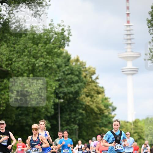 29.06.2025 - hella hamburg halbmarathon Dr. Thomas Lammeyer http://msf.ph/oto/8373055 29.06.2025 10:42:15 Kennedybrücke 1475, 1578, 1985, 2124, 3010, 3246, 3286, 3633, 3636, 3880, 4414, 5139, 5875, 6697, 6955, 7321, 7629, 8539, 8696, 9391, 9524, 9894, 10025, 10146, 10506, 11087, 11152, 11164 meine-sportfotos.de