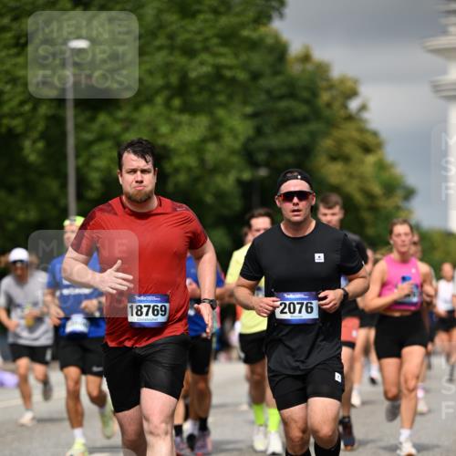 29.06.2025 - hella hamburg halbmarathon Dr. Thomas Lammeyer http://msf.ph/oto/8373095 29.06.2025 10:19:57 Kennedybrücke 1212, 1308, 1440, 1651, 2071, 2076, 2140, 2436, 2601, 2835, 3167, 4828, 5046, 5423, 7897, 7941, 7942, 8057, 8169, 8274, 8746, 8885, 9192, 9307, 9784, 9881, 10108, 10608, 11113, 11303 meine-sportfotos.de