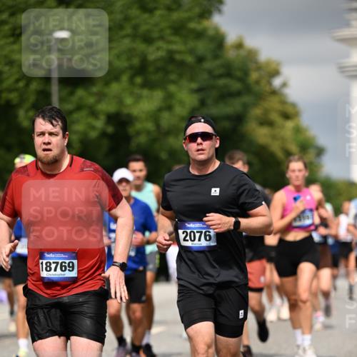 29.06.2025 - hella hamburg halbmarathon Dr. Thomas Lammeyer http://msf.ph/oto/8373162 29.06.2025 10:19:57 Kennedybrücke 1212, 1308, 1440, 1651, 2071, 2076, 2140, 2436, 2601, 2835, 3167, 4828, 5046, 5423, 7897, 7941, 7942, 8057, 8169, 8274, 8746, 8885, 9192, 9307, 9784, 9881, 10108, 10608, 11113, 11303 meine-sportfotos.de