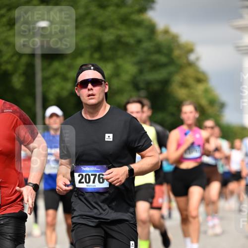29.06.2025 - hella hamburg halbmarathon Dr. Thomas Lammeyer http://msf.ph/oto/8373215 29.06.2025 10:19:58 Kennedybrücke 1212, 1308, 1440, 1651, 2071, 2076, 2140, 2436, 2601, 2835, 3167, 4828, 5046, 5423, 7897, 7941, 7942, 8057, 8169, 8274, 8746, 8885, 9192, 9307, 9784, 9881, 10608, 10844, 11113, 11303 meine-sportfotos.de