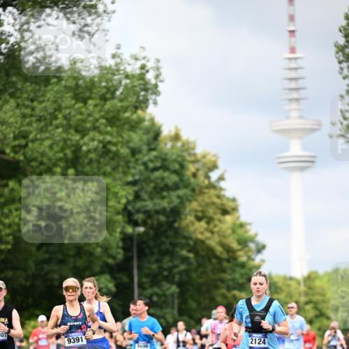 29.06.2025 - hella hamburg halbmarathon Dr. Thomas Lammeyer http://msf.ph/oto/8373285 29.06.2025 10:42:15 Kennedybrücke 1475, 1578, 1985, 2124, 3010, 3246, 3286, 3633, 3636, 3880, 4414, 5139, 5875, 6697, 6955, 7321, 7629, 8539, 8696, 9391, 9524, 9894, 10025, 10146, 10506, 11087, 11152, 11164 meine-sportfotos.de