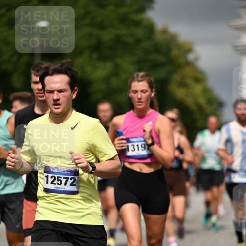 29.06.2025 - hella hamburg halbmarathon Dr. Thomas Lammeyer http://msf.ph/oto/8373330 29.06.2025 10:20:00 Kennedybrücke 1212, 1308, 1651, 2071, 2076, 2436, 2601, 2835, 3167, 4583, 4828, 5046, 5423, 7897, 8057, 8169, 8274, 8554, 8746, 9192, 9307, 9601, 9784, 9881, 10608, 10844, 11113, 11303 meine-sportfotos.de