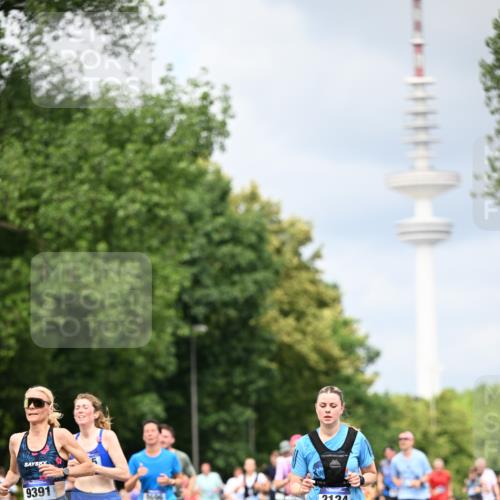 29.06.2025 - hella hamburg halbmarathon Dr. Thomas Lammeyer http://msf.ph/oto/8373406 29.06.2025 10:42:16 Kennedybrücke 1475, 1578, 1985, 2124, 3010, 3246, 3286, 3633, 3636, 3880, 4414, 4921, 5139, 5875, 6697, 7629, 8539, 8696, 9391, 9524, 9894, 10025, 10146, 10506, 11087, 11152, 11164 meine-sportfotos.de