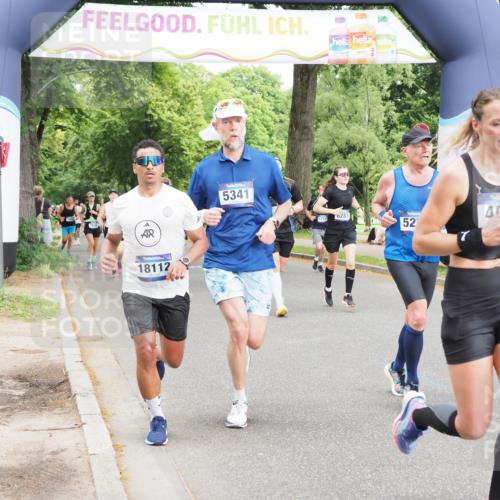 29.06.2025 - hella hamburg halbmarathon MichiJ http://msf.ph/oto/8373424 29.06.2025 10:44:59 Zwischen KM18-KM19 1595, 2282, 2907, 3251, 4088, 5277, 5341, 6104, 6281, 6302, 10020, 13287, 13664, 14914, 16910, 17531, 17782, 18068, 18112, 18762 meine-sportfotos.de