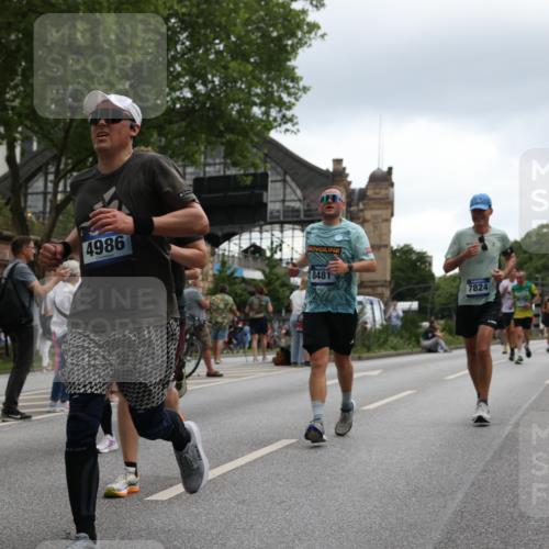 29.06.2025 - hella hamburg halbmarathon Yannick Fuchs http://msf.ph/oto/8373505 29.06.2025 10:53:50 20KM 1019, 1544, 2780, 3169, 3780, 4238, 4379, 4986, 5272, 6327, 6470, 7259, 7824, 8030, 8326, 8481, 8749, 8807, 9741, 9985, 10271, 10281, 10301, 10488, 11018, 11114, 11158, 11159, 11250, 11757, 12406, 12422, 12446, 12779, 13036, 13706, 13847, 13993, 14471, 14823, 15083, 15525, 15673, 15785, 15914, 16227, 16530, 16608, 16754, 16915, 17304, 17860, 18130, 18377, 18624, 18855, 19178 meine-sportfotos.de