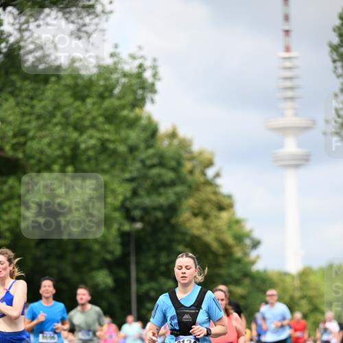 29.06.2025 - hella hamburg halbmarathon Dr. Thomas Lammeyer http://msf.ph/oto/8373691 29.06.2025 10:42:18 Kennedybrücke 1394, 1475, 1578, 1901, 1985, 2124, 3010, 3246, 3286, 3633, 3635, 3636, 3880, 4414, 4921, 5139, 5790, 5875, 6697, 7148, 7244, 7629, 8539, 8696, 9391, 9524, 9894, 10025, 10146, 10506, 11087, 11152, 11164 meine-sportfotos.de