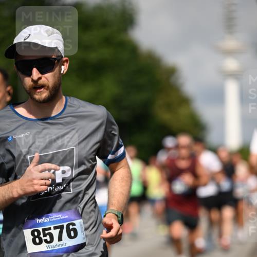 29.06.2025 - hella hamburg halbmarathon Dr. Thomas Lammeyer http://msf.ph/oto/8373868 29.06.2025 09:58:09 Kennedybrücke 1098, 1119, 1171, 1342, 1399, 1413, 1750, 1892, 1942, 2020, 2367, 2442, 2470, 2561, 2842, 2889, 3562, 4017, 4029, 4270, 4816, 5020, 5447, 5706, 5884, 6198, 6266, 6630, 6819, 7087, 7297, 7709, 8142, 8374, 8482, 8576, 8916, 9051, 9463, 9619, 10057, 10237, 10529, 11422 meine-sportfotos.de