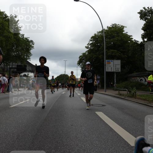 29.06.2025 - hella hamburg halbmarathon Yannick Fuchs http://msf.ph/oto/8374004 29.06.2025 10:53:53 20KM 1019, 1544, 2780, 3169, 3780, 4238, 4379, 4986, 5272, 6327, 6470, 7259, 7824, 8030, 8326, 8481, 8749, 8807, 9741, 9985, 10271, 10281, 10301, 11114, 11158, 11159, 11250, 11757, 12406, 12422, 12446, 13036, 13706, 13847, 13993, 14471, 14823, 15083, 15525, 15673, 15914, 16530, 16608, 17860, 18130, 18200, 18202, 18377, 18624, 19178 meine-sportfotos.de