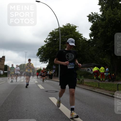 29.06.2025 - hella hamburg halbmarathon Yannick Fuchs http://msf.ph/oto/8374116 29.06.2025 10:53:54 20KM 1019, 1544, 2011, 2780, 3169, 3780, 4238, 4379, 4986, 5272, 6327, 6470, 7259, 7824, 8030, 8326, 8481, 8749, 8807, 9741, 9985, 10271, 10281, 10301, 11114, 11158, 11159, 11250, 11757, 12406, 12422, 12446, 13036, 13706, 13847, 13993, 14471, 14823, 15083, 15525, 15673, 15914, 16530, 16608, 17860, 18130, 18200, 18202, 18377, 18624, 19178 meine-sportfotos.de