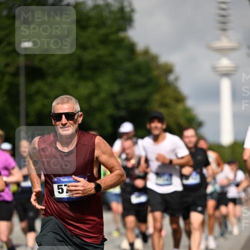 29.06.2025 - hella hamburg halbmarathon Dr. Thomas Lammeyer http://msf.ph/oto/8374272 29.06.2025 09:58:12 Kennedybrücke 1098, 1119, 1171, 1342, 1399, 1750, 1942, 2020, 2222, 2367, 2442, 2470, 2561, 2670, 2842, 2889, 3562, 4017, 4029, 4270, 4816, 5020, 5447, 5706, 5884, 6266, 6290, 6630, 6819, 7087, 7297, 7709, 8142, 8374, 8482, 8576, 8698, 8916, 9051, 9463, 9619, 9924, 10057, 10529, 11422 meine-sportfotos.de