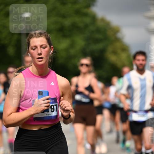 29.06.2025 - hella hamburg halbmarathon Dr. Thomas Lammeyer http://msf.ph/oto/8374283 29.06.2025 10:20:01 Kennedybrücke 1212, 1308, 1651, 2071, 2076, 2436, 2601, 2835, 3167, 4583, 4828, 5046, 5423, 7897, 8057, 8169, 8274, 8554, 8746, 9192, 9307, 9601, 9784, 9881, 10608, 10844, 11113, 11303 meine-sportfotos.de