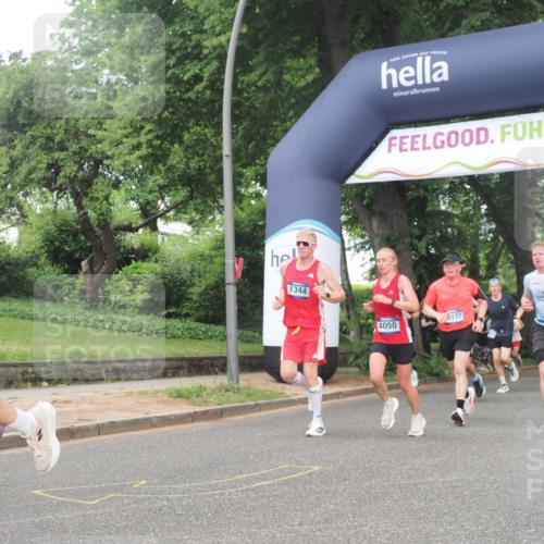 29.06.2025 - hella hamburg halbmarathon KatJ http://msf.ph/oto/8374345 29.06.2025 10:24:11 Zwischen KM18-KM19 1344, 4050, 4740, 7466, 7867 meine-sportfotos.de