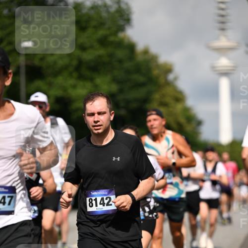 29.06.2025 - hella hamburg halbmarathon Dr. Thomas Lammeyer http://msf.ph/oto/8374351 29.06.2025 09:58:14 Kennedybrücke 1119, 1342, 1399, 1750, 1942, 2020, 2222, 2367, 2442, 2470, 2561, 2670, 2889, 3562, 4017, 4029, 4816, 5020, 5447, 5706, 5884, 6266, 6290, 6630, 6819, 6978, 7087, 7274, 7297, 7709, 8142, 8374, 8482, 8576, 8698, 8916, 9051, 9463, 9619, 9710, 9924, 10057, 10529, 11125, 11422 meine-sportfotos.de