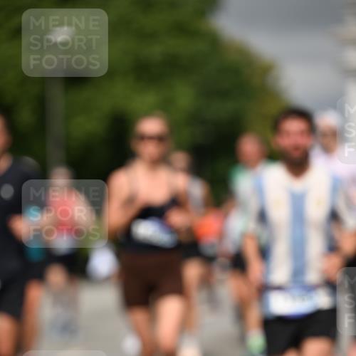 29.06.2025 - hella hamburg halbmarathon Dr. Thomas Lammeyer http://msf.ph/oto/8374366 29.06.2025 10:20:02 Kennedybrücke 1212, 1308, 1651, 2071, 2076, 2436, 2601, 2835, 3167, 4583, 4828, 5046, 5423, 7897, 8057, 8169, 8274, 8554, 8746, 9192, 9307, 9601, 9784, 9881, 10608, 10844, 11113, 11303 meine-sportfotos.de