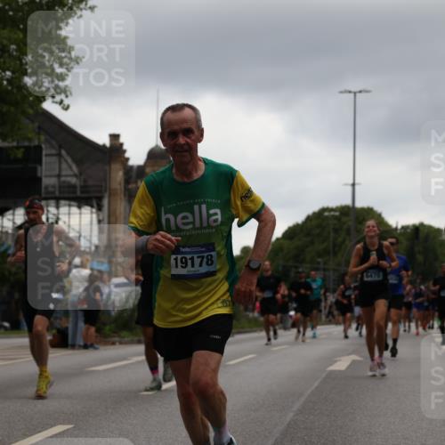 29.06.2025 - hella hamburg halbmarathon Yannick Fuchs http://msf.ph/oto/8374401 29.06.2025 10:53:57 20KM 1019, 1544, 2011, 2167, 2730, 3169, 3780, 4379, 4986, 5272, 6327, 6470, 7259, 7824, 8030, 8326, 8481, 8749, 8807, 9741, 10271, 10281, 10301, 11114, 11158, 11159, 11250, 12406, 12422, 12446, 13036, 13847, 13993, 14471, 14823, 15083, 15525, 15673, 15914, 16439, 16530, 16608, 17860, 18130, 18200, 18202, 18377, 18624, 19178 meine-sportfotos.de