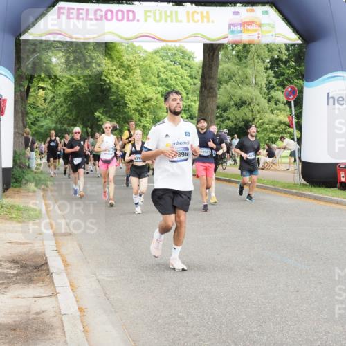 29.06.2025 - hella hamburg halbmarathon MichiJ http://msf.ph/oto/8374448 29.06.2025 10:45:11 Zwischen KM18-KM19 2606, 4319, 6531, 9835, 10212, 10587, 10896, 13654, 13694, 15824 meine-sportfotos.de