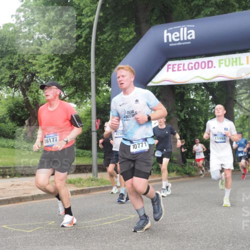 29.06.2025 - hella hamburg halbmarathon KatJ http://msf.ph/oto/8374543 29.06.2025 10:24:12 Zwischen KM18-KM19 1344, 4050, 4740, 7466 meine-sportfotos.de