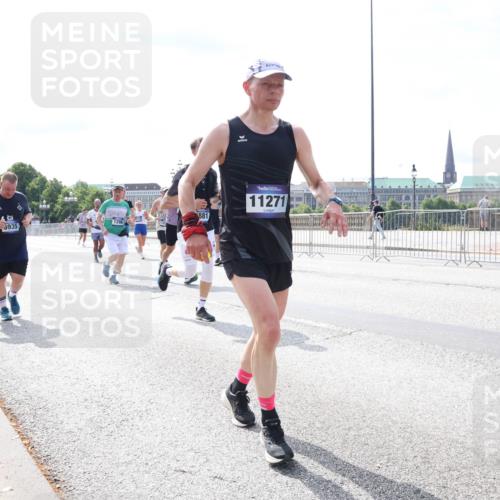 29.06.2025 - hella hamburg halbmarathon Lena Gebhardt http://msf.ph/oto/8374656 29.06.2025 10:15:06 Lombardsbrücke 1296, 6935, 881, 11271, 1071, 1296, 1379, 1524, 1575, 1728, 1745, 2046, 2140, 2281, 2601, 2690, 3025, 3454, 3507, 3509, 3513, 3650, 3691, 3844, 4495, 4641, 5191, 5271, 5608, 5800, 5981, 5986, 6181, 6248, 6317, 6935, 7195, 7439, 7452, 7809, 7810, 7881, 8055, 8237, 8239, 8256, 8275, 8522, 8563, 8609, 8755, 8854, 9113, 9173, 9556, 9663, 9709, 9847, 9911, 9975, 9997, 10391, 10589, 10717, 10963, 11271, 11598, 13453, 13500, 15150, 15740 meine-sportfotos.de