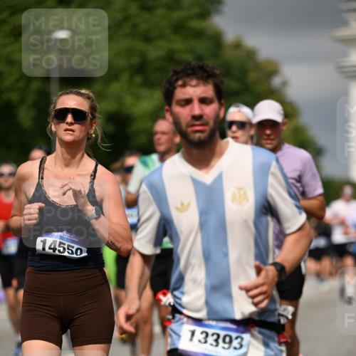 29.06.2025 - hella hamburg halbmarathon Dr. Thomas Lammeyer http://msf.ph/oto/8374747 29.06.2025 10:20:03 Kennedybrücke 1212, 1308, 1651, 2071, 2076, 2436, 2601, 2835, 3167, 4583, 4828, 5046, 5423, 7897, 8057, 8169, 8274, 8554, 8746, 9307, 9601, 9784, 9881, 10292, 10608, 10844, 11113, 11303 meine-sportfotos.de