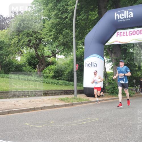29.06.2025 - hella hamburg halbmarathon KatJ http://msf.ph/oto/8374818 29.06.2025 10:24:15 Zwischen KM18-KM19 1344, 4050, 4740, 7466 meine-sportfotos.de