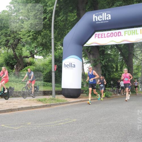 29.06.2025 - hella hamburg halbmarathon KatJ http://msf.ph/oto/8374989 29.06.2025 10:24:17 Zwischen KM18-KM19 1344, 4050, 4740, 6032 meine-sportfotos.de