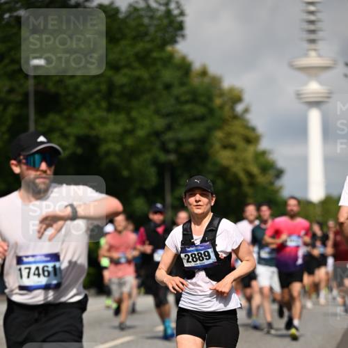 29.06.2025 - hella hamburg halbmarathon Dr. Thomas Lammeyer http://msf.ph/oto/8375060 29.06.2025 09:58:17 Kennedybrücke 1119, 1342, 1399, 1750, 1942, 2020, 2222, 2367, 2442, 2470, 2561, 2670, 2816, 2889, 3562, 4017, 4029, 4816, 5020, 5447, 5706, 5884, 6290, 6630, 6819, 6978, 6991, 7087, 7274, 7297, 7335, 7709, 8142, 8374, 8482, 8576, 8698, 8916, 8981, 9051, 9463, 9710, 9924, 10057, 10529, 11125, 11422 meine-sportfotos.de
