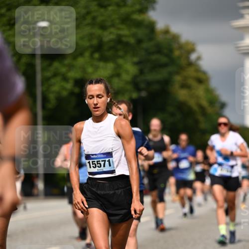 29.06.2025 - hella hamburg halbmarathon Dr. Thomas Lammeyer http://msf.ph/oto/8375100 29.06.2025 10:20:06 Kennedybrücke 1212, 1308, 1651, 2071, 2076, 2436, 2601, 2835, 3167, 4583, 4828, 5046, 5423, 7897, 8057, 8169, 8274, 8554, 8746, 9307, 9601, 9784, 9802, 9881, 10107, 10183, 10292, 10844, 11113, 11303 meine-sportfotos.de