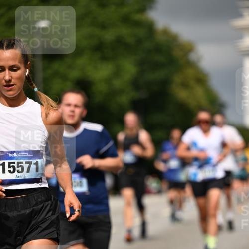 29.06.2025 - hella hamburg halbmarathon Dr. Thomas Lammeyer http://msf.ph/oto/8375186 29.06.2025 10:20:07 Kennedybrücke 1212, 1308, 1651, 2071, 2076, 2436, 2601, 2835, 3167, 4583, 4828, 5046, 8057, 8169, 8274, 8554, 8746, 9307, 9601, 9784, 9802, 9881, 10107, 10139, 10141, 10183, 10292, 10844, 11113, 11303 meine-sportfotos.de