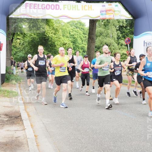 29.06.2025 - hella hamburg halbmarathon MichiJ http://msf.ph/oto/8375235 29.06.2025 10:45:17 Zwischen KM18-KM19 1319, 4319, 4379, 4708, 5084, 6138, 6147, 6531, 8744, 9553, 9555, 10518, 10587, 11846, 12879, 13407, 13654, 13761, 14928, 15083, 15217, 15229, 15434, 16189, 16206, 16608 meine-sportfotos.de