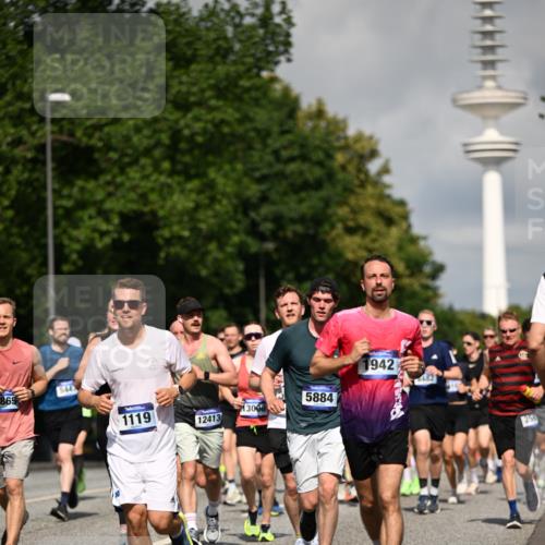 29.06.2025 - hella hamburg halbmarathon Dr. Thomas Lammeyer http://msf.ph/oto/8375279 29.06.2025 09:58:20 Kennedybrücke 1119, 1342, 1399, 1750, 1817, 1942, 2020, 2222, 2367, 2442, 2470, 2561, 2670, 2816, 2889, 2955, 3562, 4017, 4029, 4816, 5020, 5447, 5706, 5884, 6290, 6819, 6978, 6991, 7087, 7274, 7297, 7335, 7709, 7908, 8142, 8374, 8482, 8576, 8698, 8916, 8981, 9038, 9051, 9463, 9710, 9924, 10057, 10529, 11125, 11422 meine-sportfotos.de