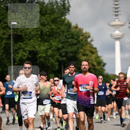 29.06.2025 - hella hamburg halbmarathon Dr. Thomas Lammeyer http://msf.ph/oto/8375292 29.06.2025 09:58:20 Kennedybrücke 1119, 1342, 1399, 1750, 1817, 1942, 2020, 2222, 2367, 2442, 2470, 2561, 2670, 2816, 2889, 2955, 3562, 4017, 4029, 4816, 5020, 5447, 5706, 5884, 6290, 6819, 6978, 6991, 7087, 7274, 7297, 7335, 7709, 7908, 8142, 8374, 8482, 8576, 8698, 8916, 8981, 9038, 9051, 9463, 9710, 9924, 10057, 10529, 11125, 11422 meine-sportfotos.de