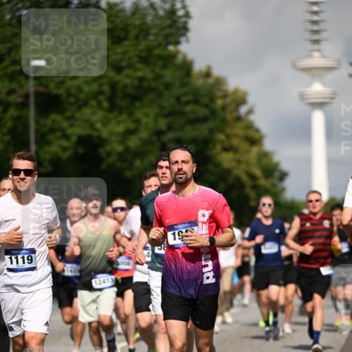 29.06.2025 - hella hamburg halbmarathon Dr. Thomas Lammeyer http://msf.ph/oto/8375348 29.06.2025 09:58:21 Kennedybrücke 1119, 1342, 1399, 1750, 1817, 1942, 2020, 2222, 2367, 2442, 2470, 2561, 2670, 2816, 2889, 2955, 3562, 4017, 4029, 4816, 5020, 5447, 5706, 5884, 6290, 6819, 6978, 6991, 7087, 7274, 7297, 7335, 7908, 8142, 8374, 8482, 8698, 8916, 8981, 9038, 9051, 9710, 9924, 10057, 10529, 11125, 11422 meine-sportfotos.de