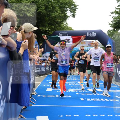 29.06.2025 - hella hamburg halbmarathon Strokosch-Dieckow http://msf.ph/oto/8375376 29.06.2025 10:48:29 Ziel 1163, 1176, 2213, 3747, 5362, 5421, 5528, 6081, 6923, 8216, 9262, 10000, 10860, 11451, 11579, 12149, 12549, 12690, 12840, 13962, 14033, 14990, 15573, 15808, 15917, 17395, 17855, 18251, 18790, 18815, 18923 meine-sportfotos.de