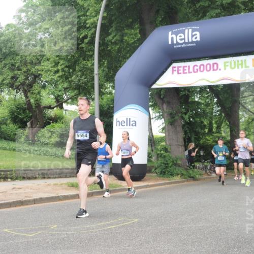 29.06.2025 - hella hamburg halbmarathon KatJ http://msf.ph/oto/8375427 29.06.2025 10:24:21 Zwischen KM18-KM19 1562, 5554, 6032 meine-sportfotos.de