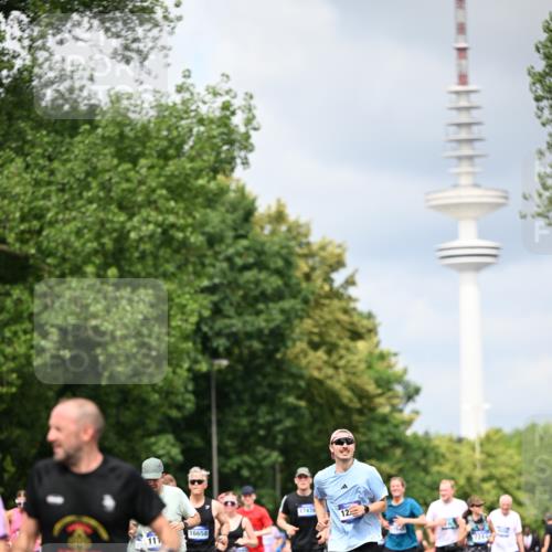 29.06.2025 - hella hamburg halbmarathon Dr. Thomas Lammeyer http://msf.ph/oto/8375463 29.06.2025 10:42:23 Kennedybrücke 1394, 1578, 1791, 1901, 1985, 2124, 3010, 3246, 3286, 3633, 3635, 3636, 3716, 3880, 4414, 4921, 5713, 5790, 5875, 6697, 6930, 7148, 7244, 7552, 7629, 8539, 8615, 8696, 9391, 9524, 10025, 10146, 11087, 11152, 11164 meine-sportfotos.de