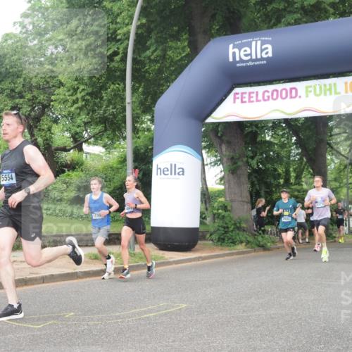 29.06.2025 - hella hamburg halbmarathon KatJ http://msf.ph/oto/8375503 29.06.2025 10:24:22 Zwischen KM18-KM19 1562, 5554, 6032 meine-sportfotos.de