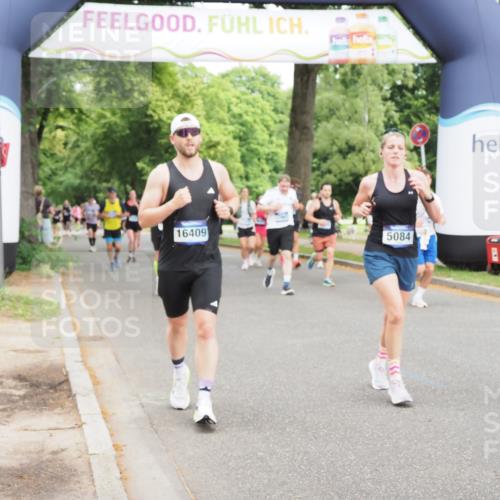 29.06.2025 - hella hamburg halbmarathon MichiJ http://msf.ph/oto/8375531 29.06.2025 10:45:20 Zwischen KM18-KM19 1319, 4379, 4708, 4767, 5084, 6138, 6147, 8744, 9553, 9555, 10518, 11846, 12779, 12879, 13407, 13761, 14928, 15083, 15217, 15229, 15434, 16189, 16206, 16409, 16608, 17346, 17967 meine-sportfotos.de