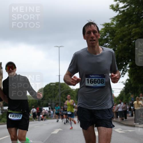 29.06.2025 - hella hamburg halbmarathon Yannick Fuchs http://msf.ph/oto/8375624 29.06.2025 10:54:12 20KM 1019, 1544, 2011, 2091, 2167, 2730, 3169, 3780, 4013, 5272, 7259, 8003, 8509, 8749, 9006, 9434, 10271, 10281, 10301, 11041, 11366, 12422, 12446, 13847, 13993, 14224, 14577, 14823, 15344, 15673, 15901, 16439, 16608, 17825, 18130, 18200, 18202, 18254, 18624, 18701, 19159 meine-sportfotos.de