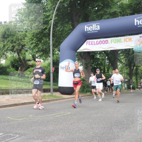 29.06.2025 - hella hamburg halbmarathon KatJ http://msf.ph/oto/8375749 29.06.2025 10:24:25 Zwischen KM18-KM19 1562, 1889, 4944, 5554, 6032 meine-sportfotos.de