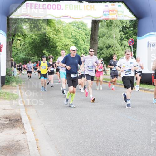 29.06.2025 - hella hamburg halbmarathon MichiJ http://msf.ph/oto/8375801 29.06.2025 10:45:22 Zwischen KM18-KM19 1319, 4708, 4767, 5084, 6138, 6147, 7189, 8744, 9555, 10518, 11846, 12779, 12879, 13407, 13512, 13761, 14928, 15083, 15217, 15434, 16189, 16409, 16608, 17346, 17967 meine-sportfotos.de