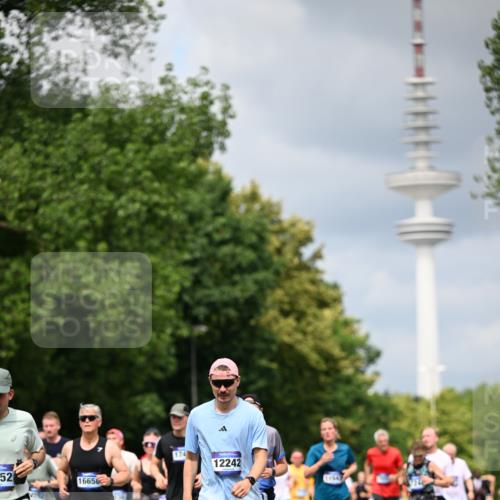 29.06.2025 - hella hamburg halbmarathon Dr. Thomas Lammeyer http://msf.ph/oto/8375808 29.06.2025 10:42:26 Kennedybrücke 1394, 1578, 1596, 1791, 1901, 2124, 3010, 3246, 3286, 3633, 3635, 3636, 3716, 3880, 4414, 4921, 5713, 5790, 5875, 6930, 7148, 7244, 7371, 7552, 7629, 8539, 8615, 8696, 9391, 9524, 10025, 10146, 11087, 11152, 11164 meine-sportfotos.de