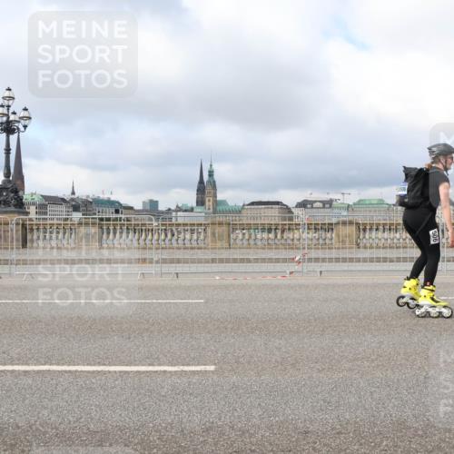 29.06.2025 - hella hamburg halbmarathon Lena Gebhardt http://msf.ph/oto/8375809 29.06.2025 09:13:05 Lombardsbrücke 494 meine-sportfotos.de