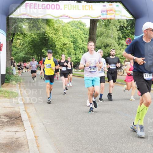 29.06.2025 - hella hamburg halbmarathon MichiJ http://msf.ph/oto/8376032 29.06.2025 10:45:24 Zwischen KM18-KM19 1319, 2159, 4767, 5084, 6138, 7189, 9655, 10268, 11605, 11846, 12734, 12779, 13407, 13512, 14673, 15217, 15434, 16189, 16409, 16563, 16608, 16924, 17346, 17967, 18327 meine-sportfotos.de
