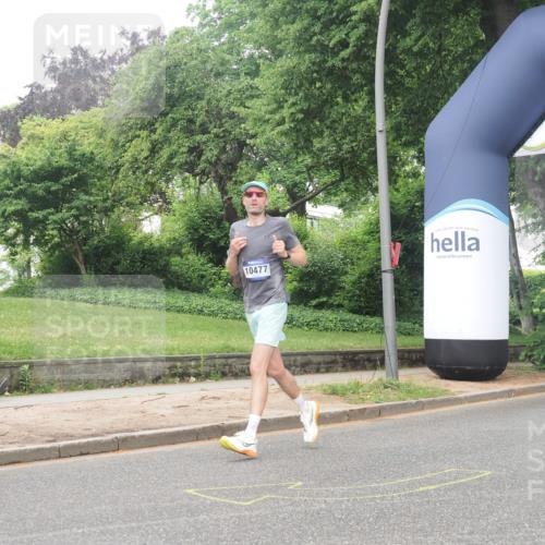 29.06.2025 - hella hamburg halbmarathon KatJ http://msf.ph/oto/8376104 29.06.2025 10:24:33 Zwischen KM18-KM19  meine-sportfotos.de